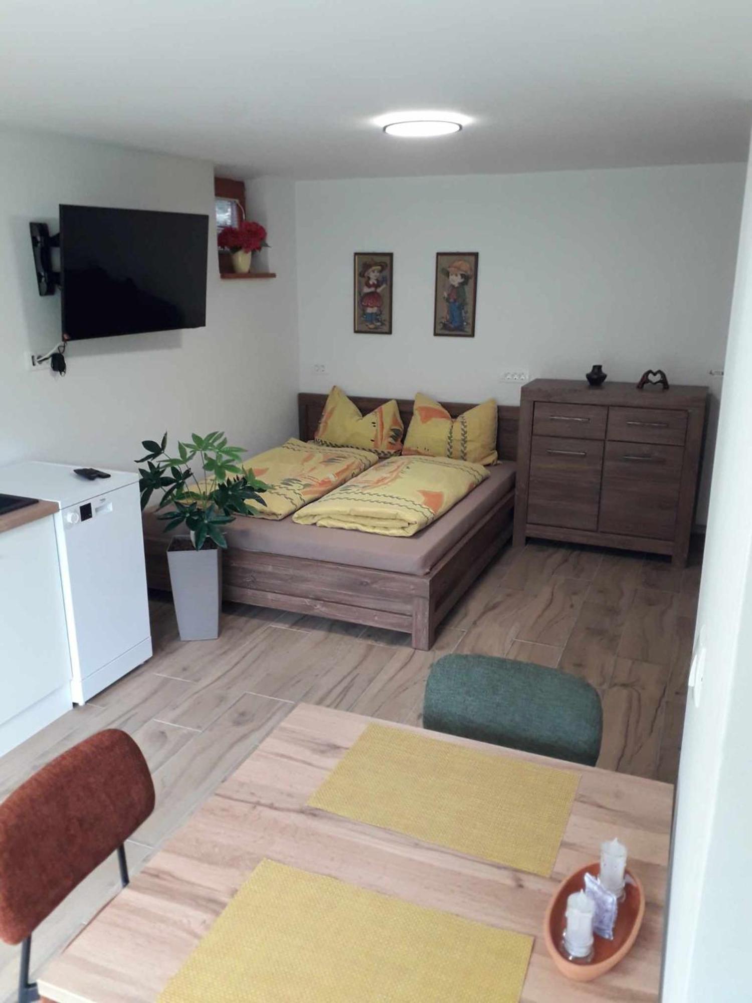 Apartmaji Brloznica Pod Veliko Planino Luce Bagian luar foto